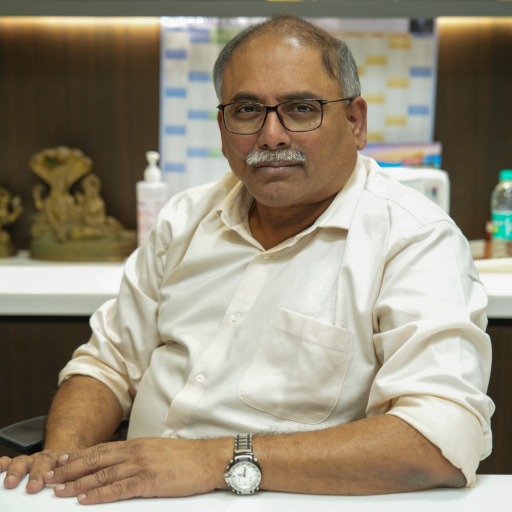 Dr. Dileep Srinivasan — Oncology at DHS Hospital Ahmedabad